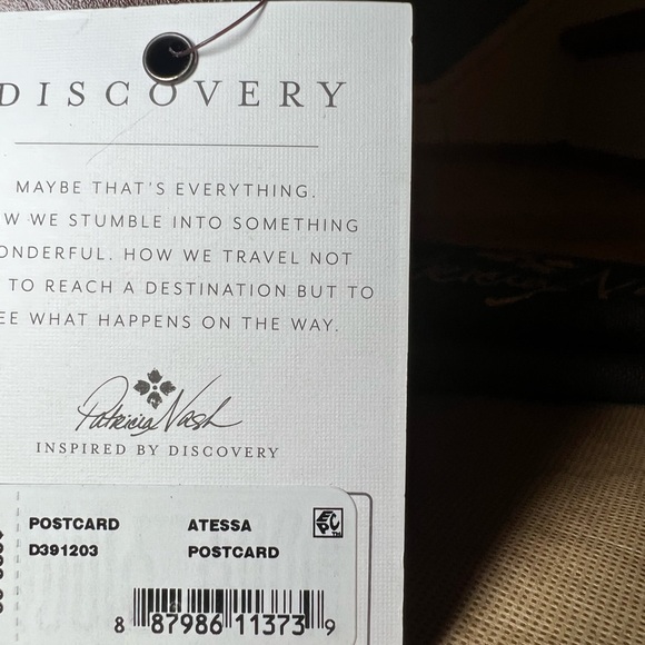 NWT Patricia Nash Discovery Collection: Atessa Postcard Leather Crossbody - Picture 10 of 10